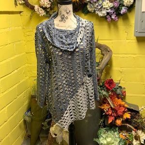 Top super cute with navy blue tank underneath.     99